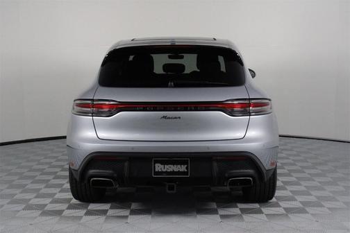 2024 porsche macan