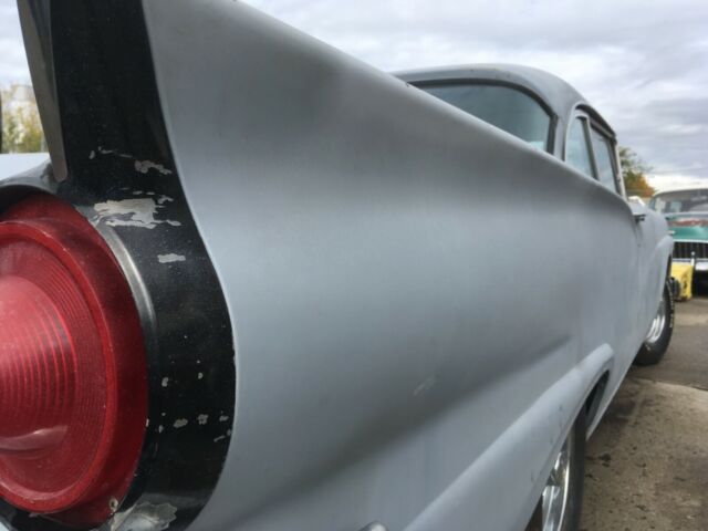 1957 ford fairlane 500 2-door coupe