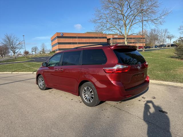 2018 toyota sienna xle