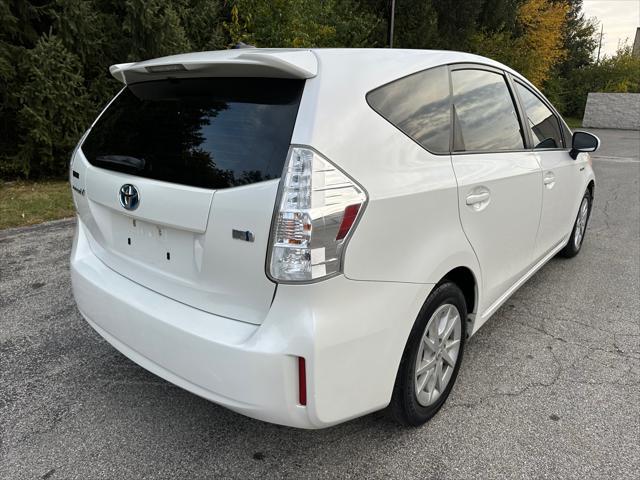 2014 toyota prius v three