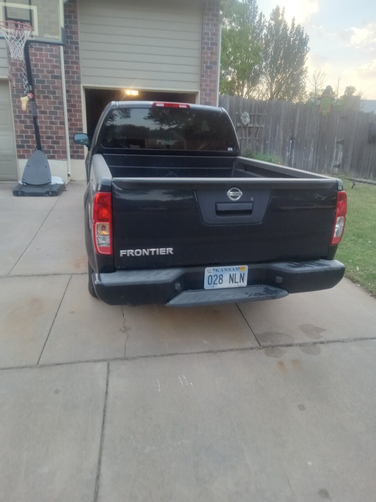 2018 nissan frontier s