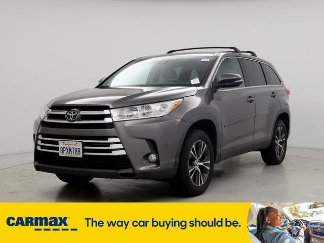 2019 toyota highlander le plus