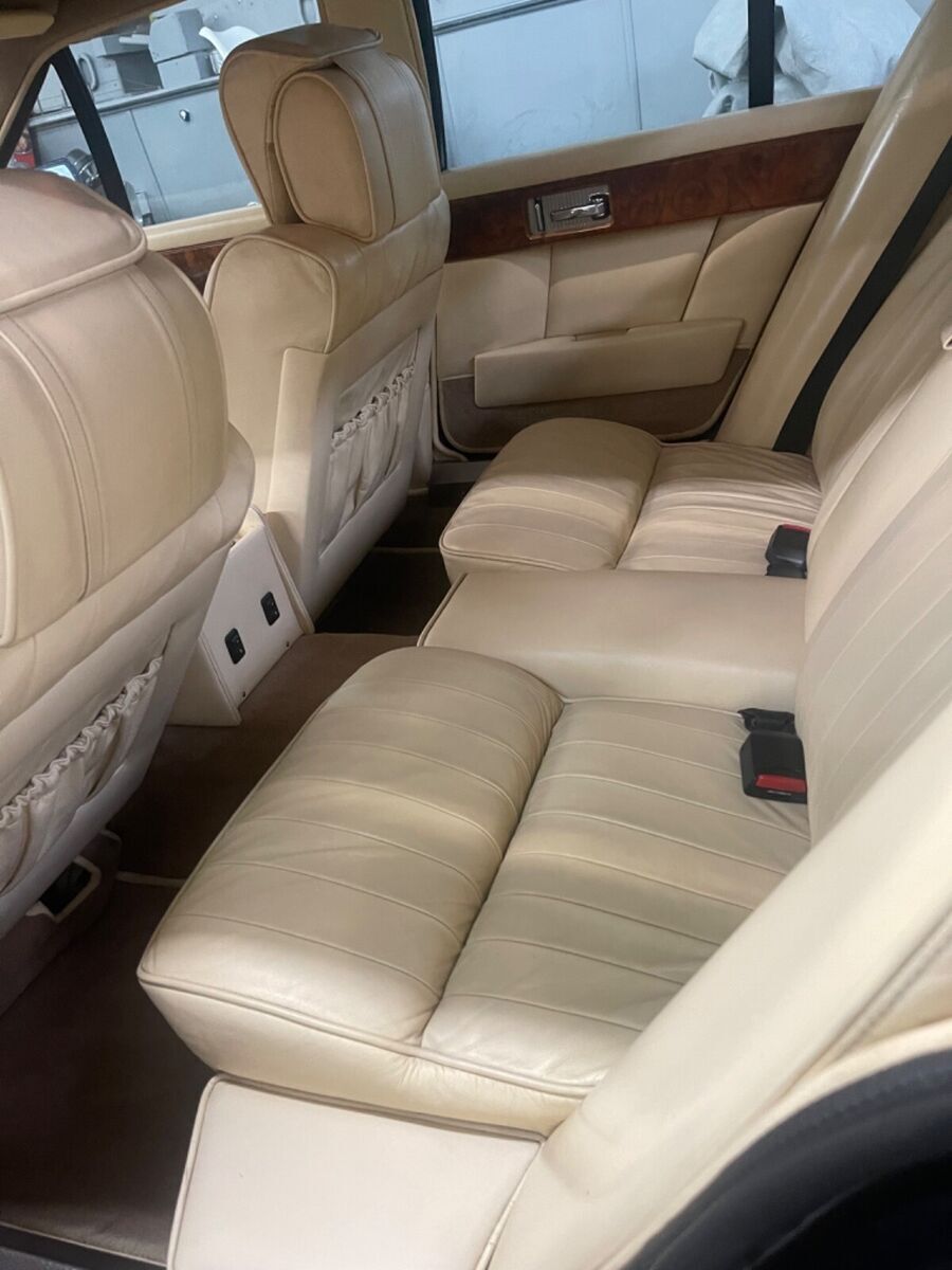 1986 aston martin lagonda