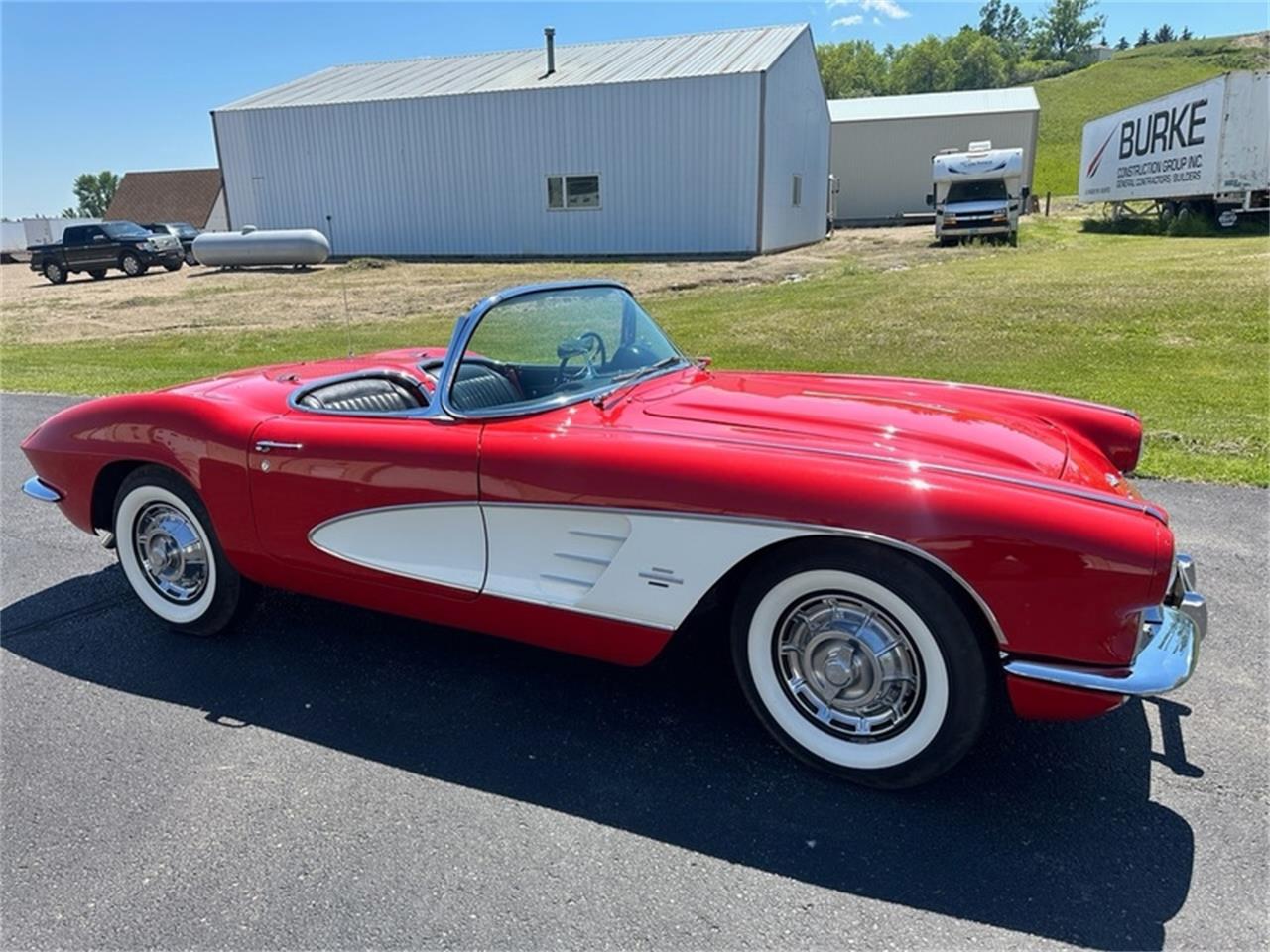 1961 chevrolet corvette