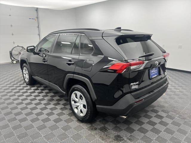 2021 toyota rav4 le