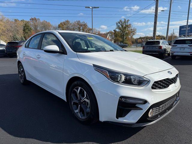 2021 kia forte lxs