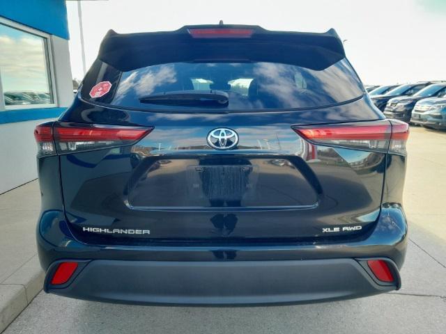 2023 toyota highlander l