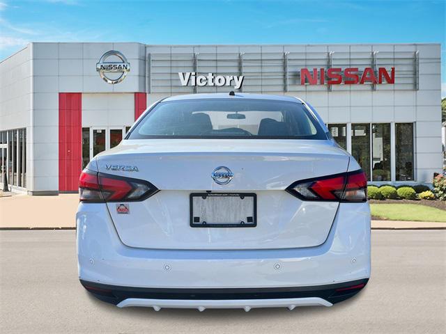 2020 nissan versa 1.6 s