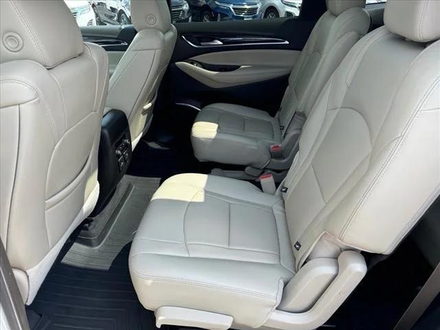 2021 buick enclave essence