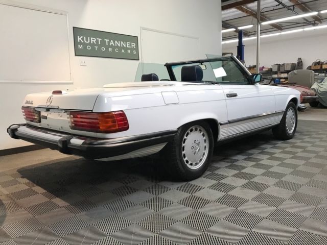 1988 mercedes benz 560 sl. ery nice running and driving car. excellent overall