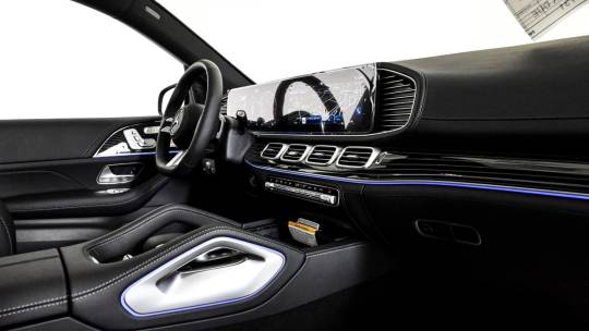2025 Mercedes-Benz GLS