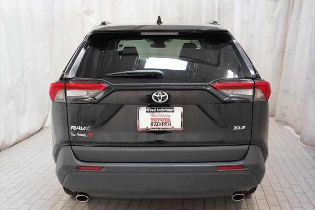 2022 toyota rav4 xle