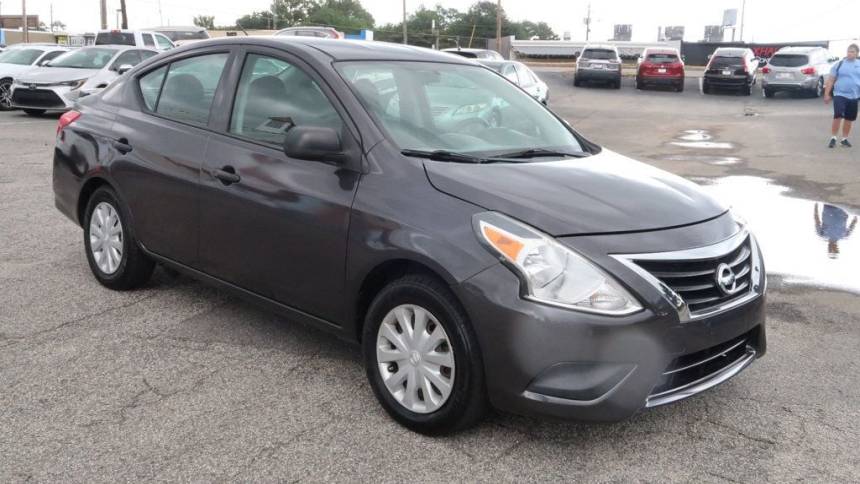 2015 nissan versa