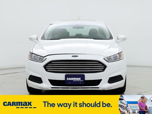 2014 ford fusion se