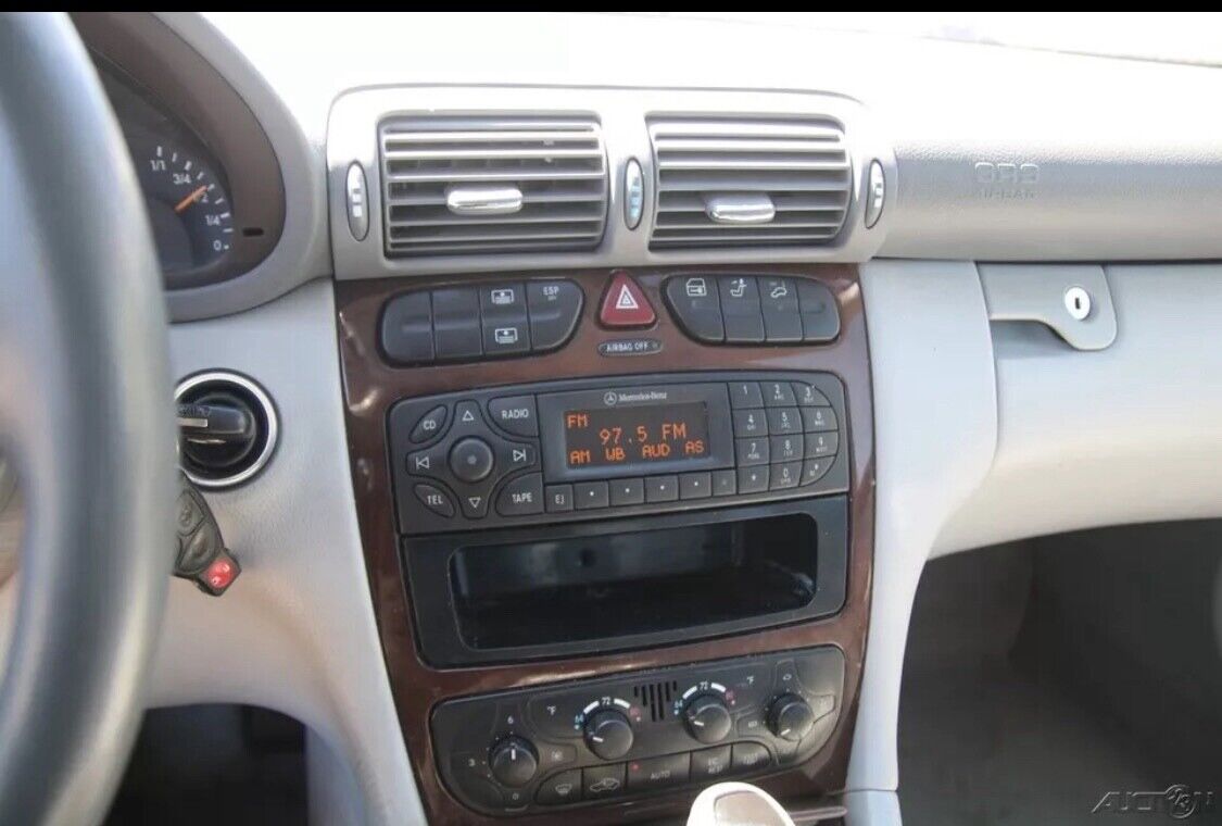 2002 mercedes-benz 200-series 240