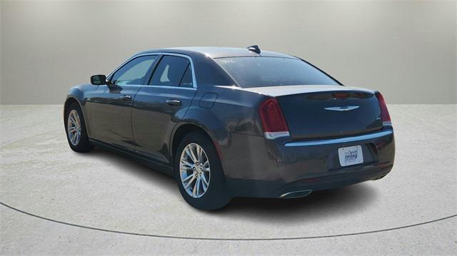 2021 chrysler 300 touring