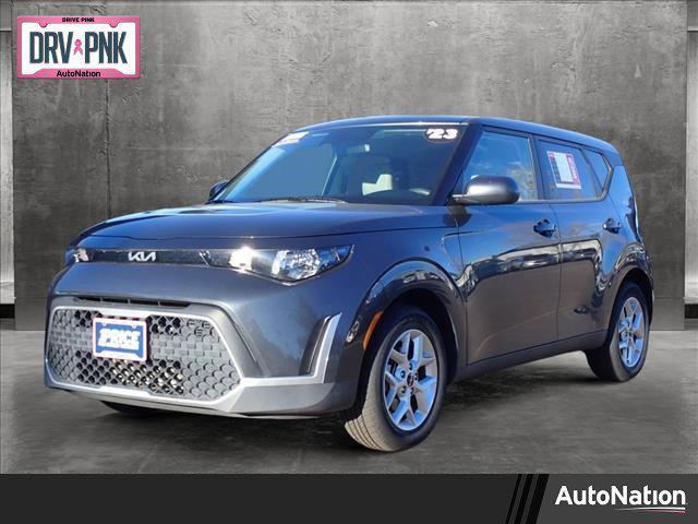 2023 kia soul lx