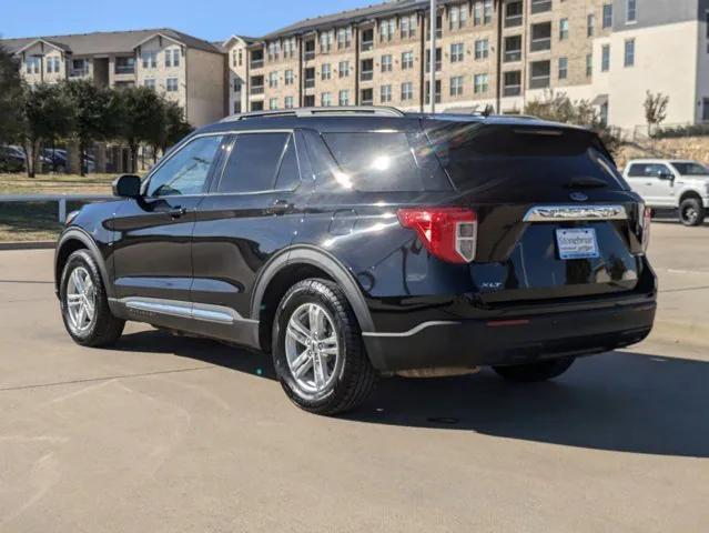 2022 ford explorer xlt
