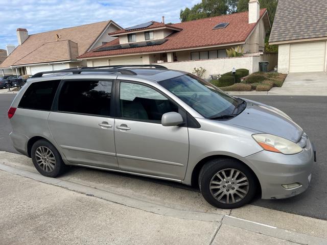 2008 toyota sienna xle