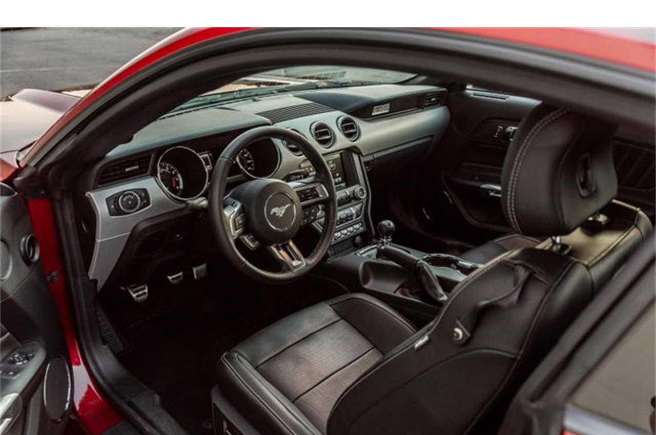 2015 ford mustang