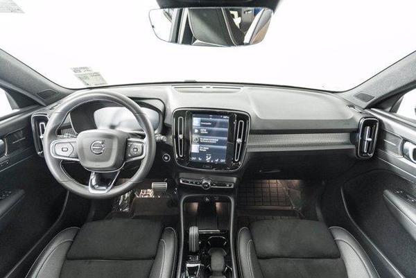 2021 volvo xc40 in lynnwood, washington