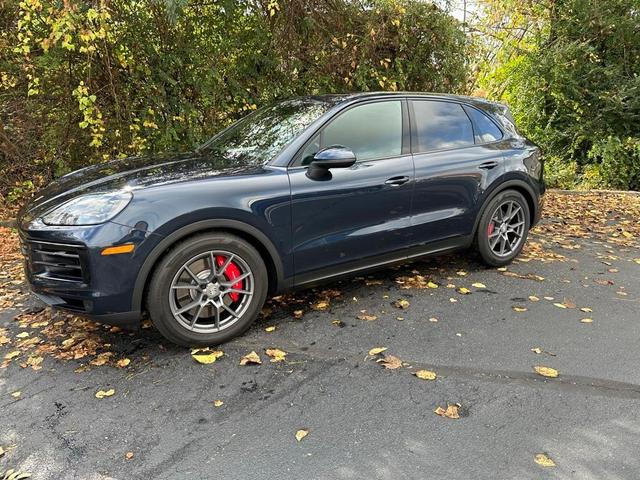 2024 porsche cayenne s