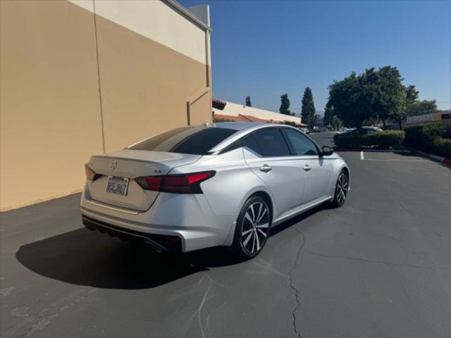2020 nissan altima sr fwd