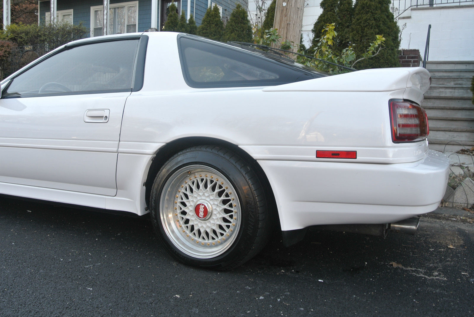 1989 toyota supra turbo hatchback 2-door 3.0l