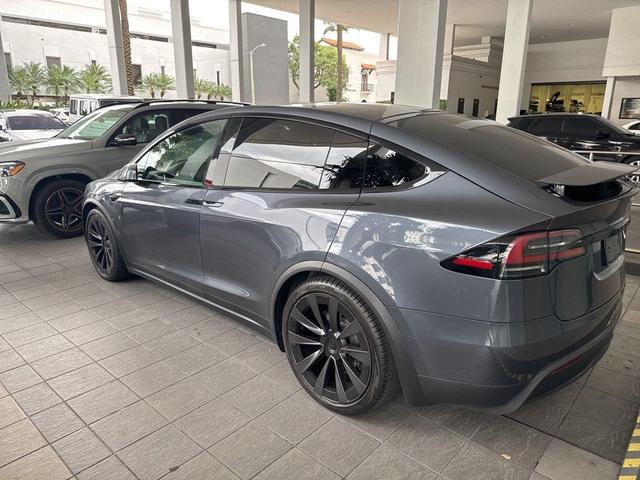 2022 tesla model x base