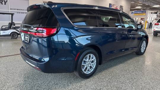 2025 Chrysler Pacifica