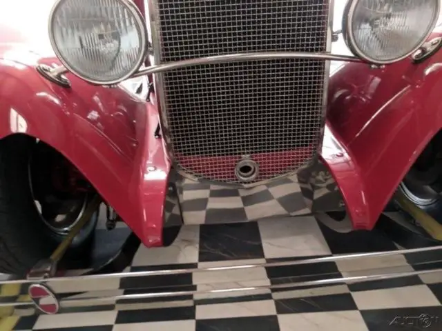 1931 ford deluxe coupe 350 v8 gas motor rwd leather front fiberglass fenders