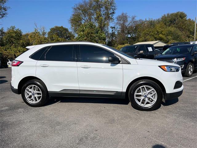 2022 ford edge se
