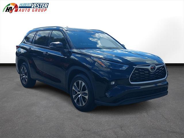 2022 toyota highlander xle