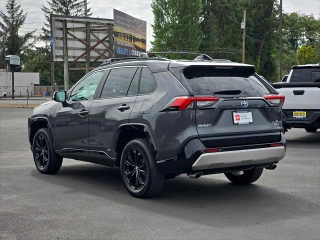 2022 toyota rav4 hybrid se