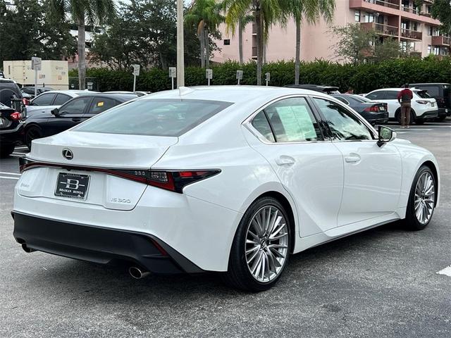 2023 lexus is 300 base