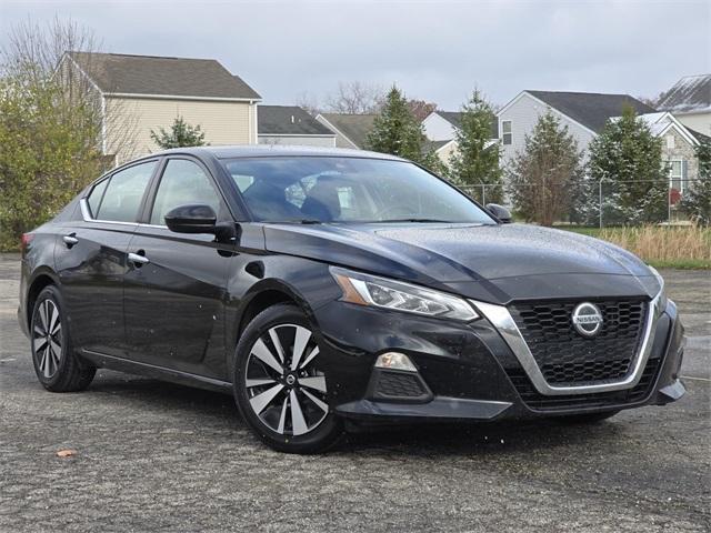 2022 nissan altima 2.5 sv