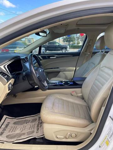 2014 ford fusion se