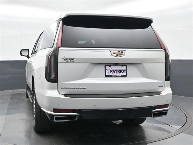 2022 cadillac escalade esv luxury