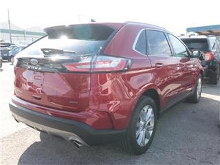 2022 Ford Edge titanium