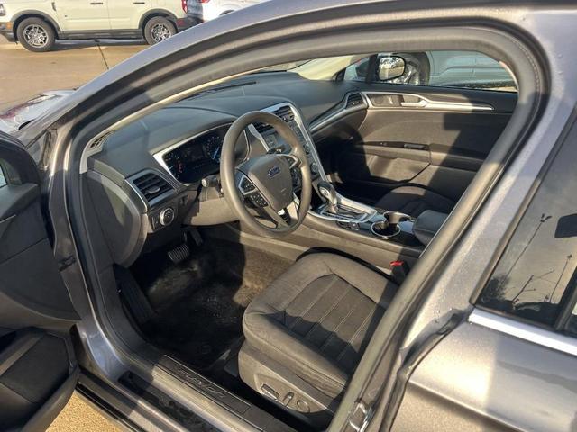 2014 ford fusion se