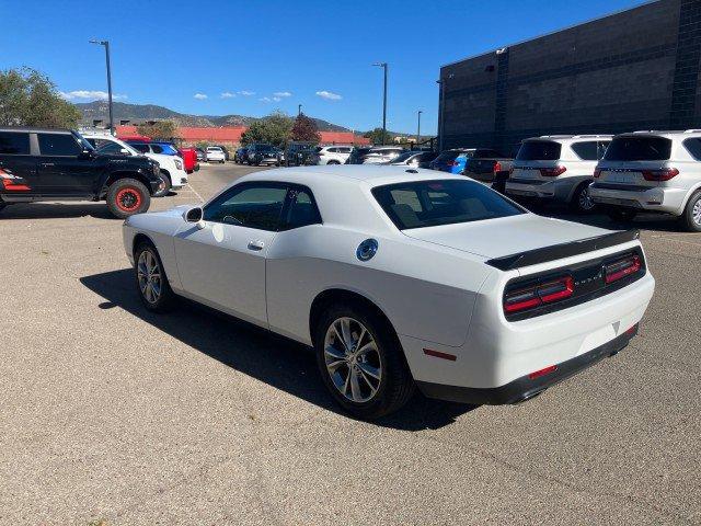 2023 dodge challenger sxt
