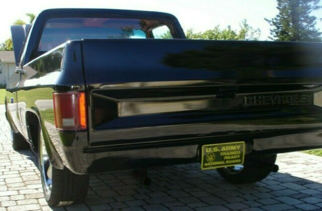 1986 chevrolet c-10 short wheel base