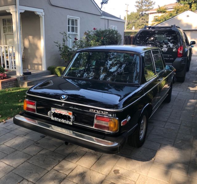 1976 bmw 2002 - black (original color)