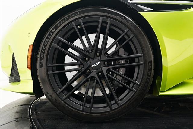 2024 aston martin db12 base
