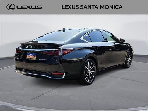 2025 lexus es 300h