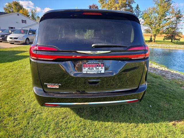 2022 chrysler pacifica touring l