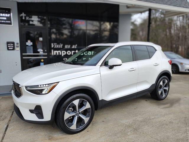 2023 volvo xc40 b5 plus bright theme awd 4dr suv
