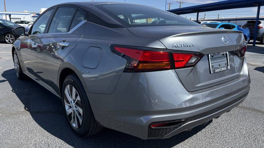 2022 nissan altima 2.5 s