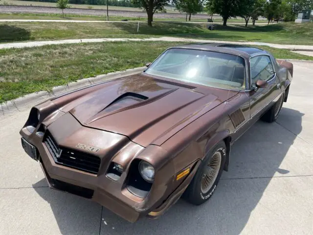 79 chevrolet camaro z/28 / factory t-tops / power windows & locks / high option