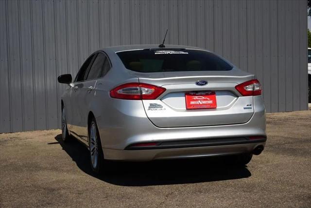 2014 ford fusion se